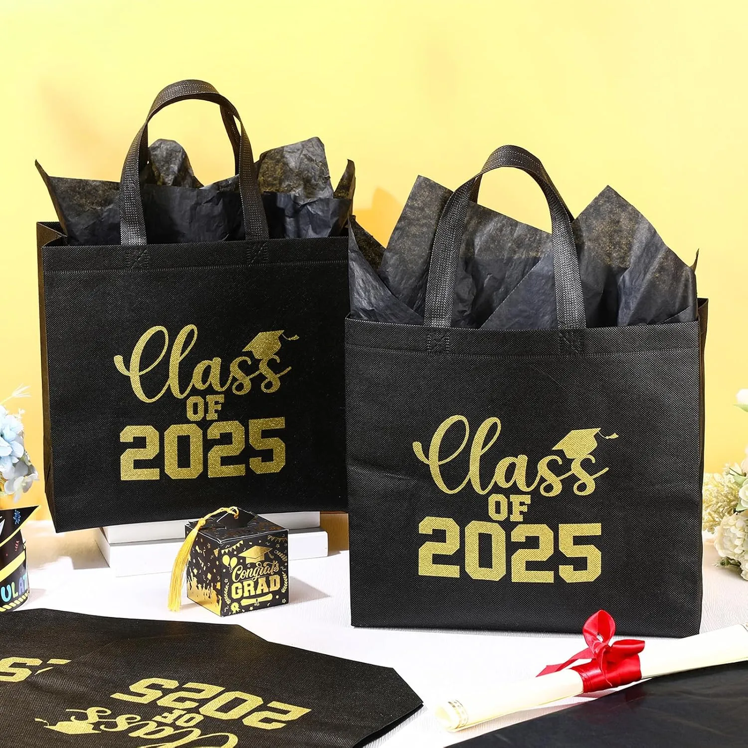 24 Sets Graduation Gift Bags Bulk Reusable Non Woven Class of 2025 Tote Bag with Handle Tissue Paper Graduation Party Favors for College High School Decoration(Black,12.2 x 11.02 x 4.72 Inch)