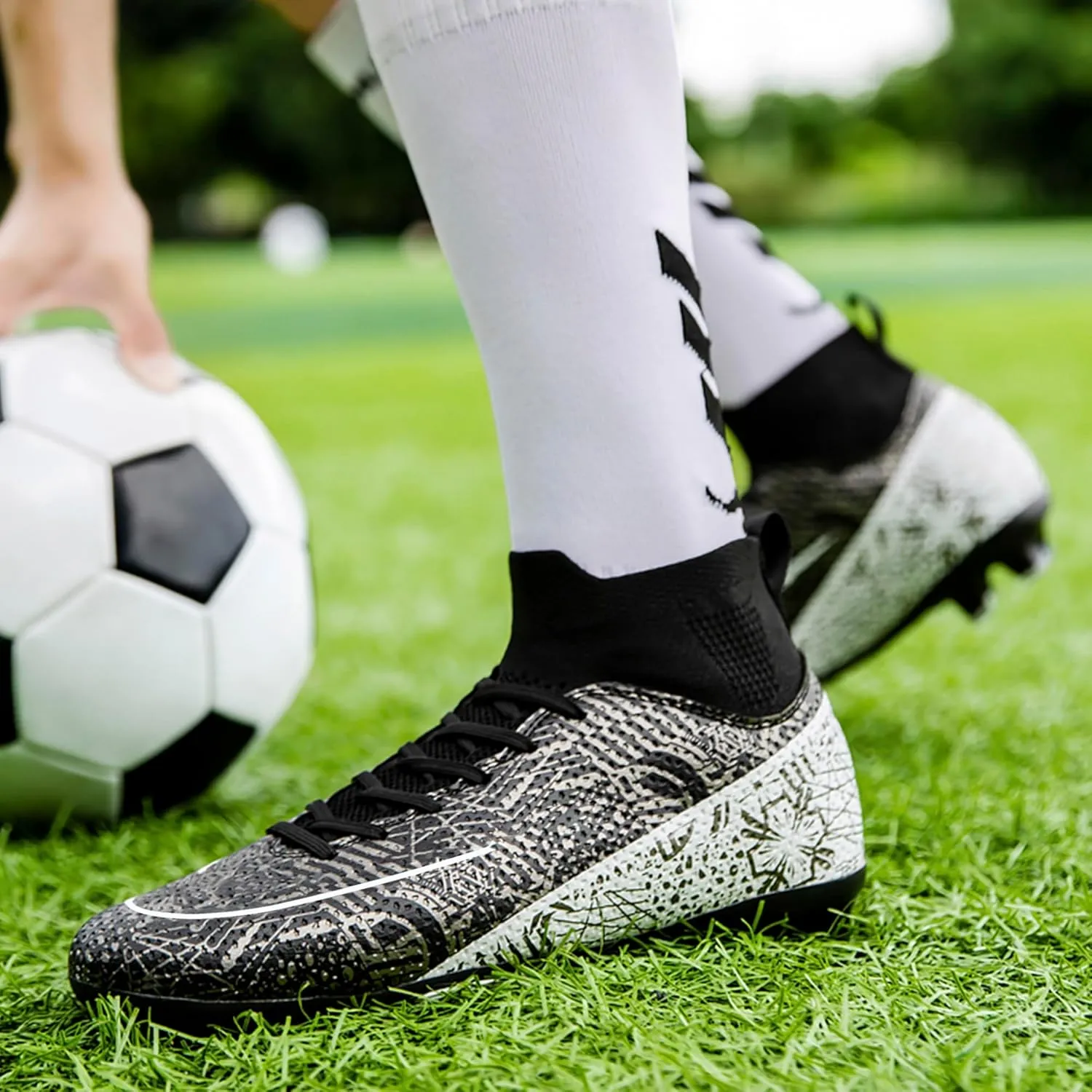 Adult Soccer Cleats Men-High-Tops Slip-On Lace Up Football Shoes for Youth Soccer Shoes Indoor Outdoor AG FG