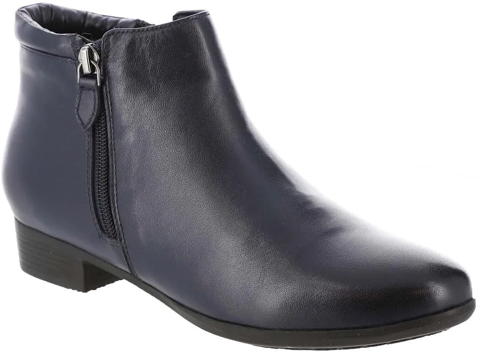 ARRAY Women's Aspen Leather Ankle Boot with Zipper
