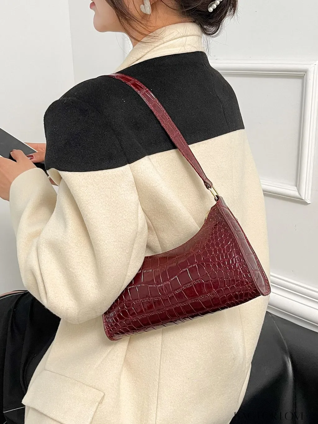 BagForLove - Crocodile-Embossed Khaki Baguette: Sleek and Compact Design