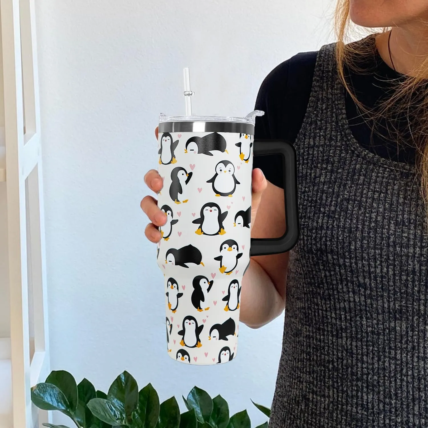 Ceovfoi 40 Oz Penguin Tumbler With Handle, Coffee Travel Mug Cup Water Bottle, Penguin Decor and Gifts for Women