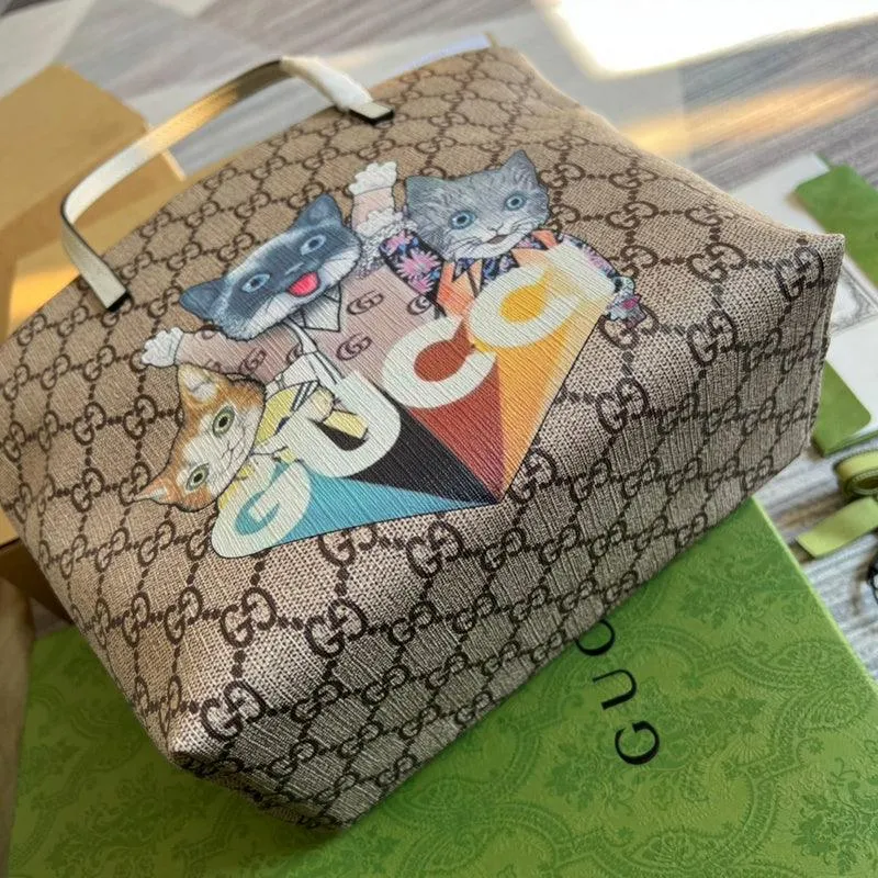 Charm - GG Bags - 1674