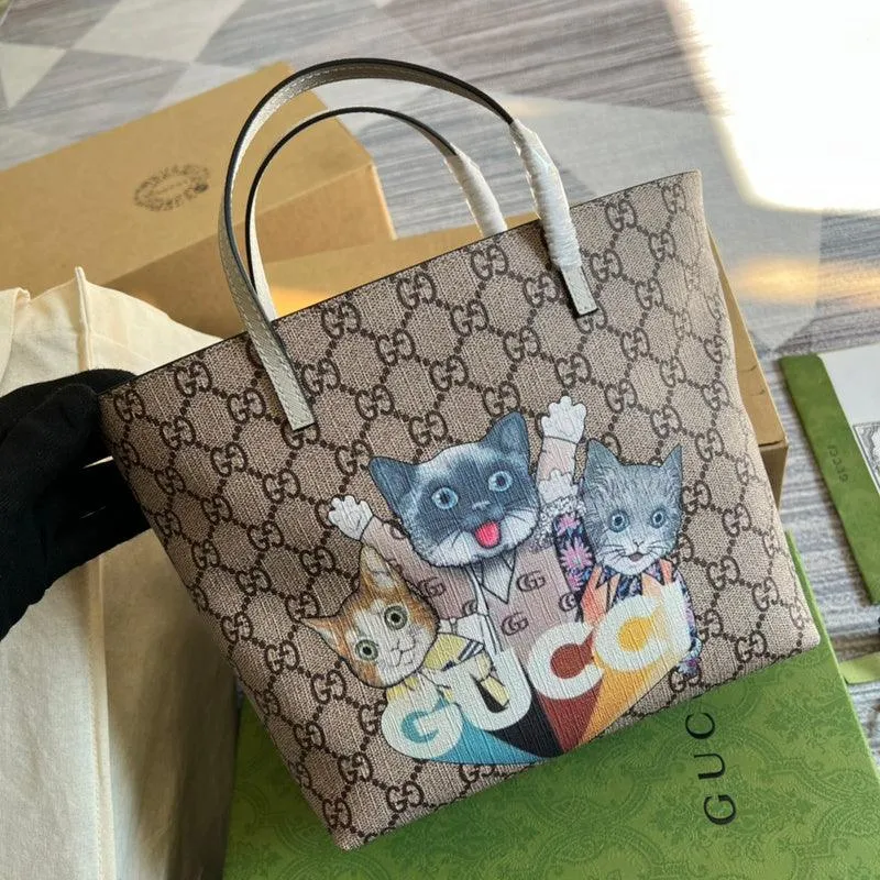 Charm - GG Bags - 1674