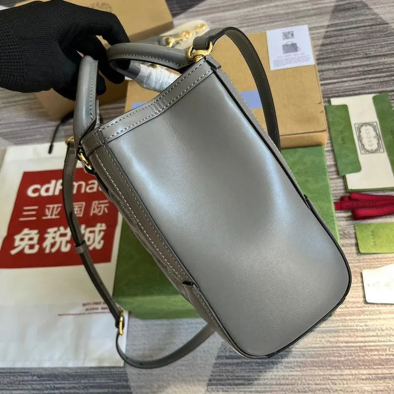 Charm - GG Bags - 595