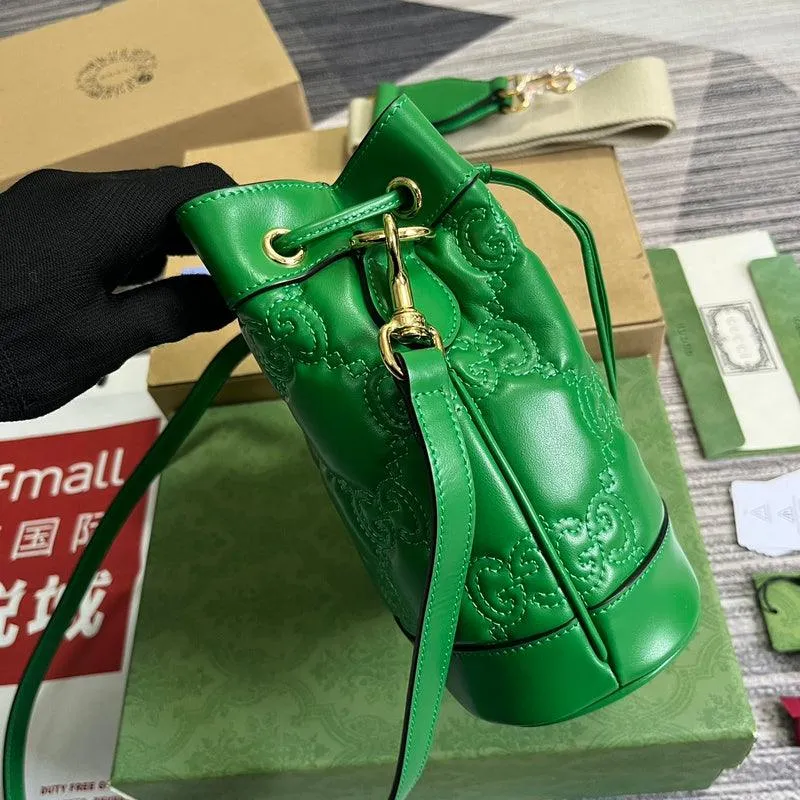 Charm - GG Bags - 882