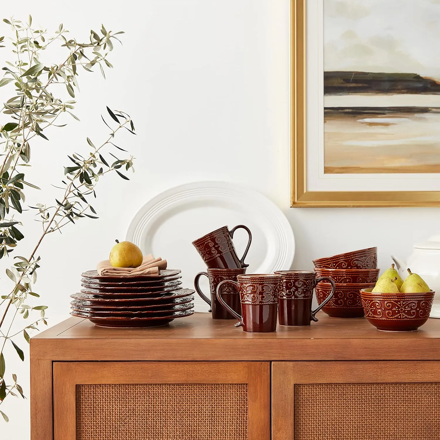 Elama’s Salia 16 Piece Stoneware Dinnerware Set