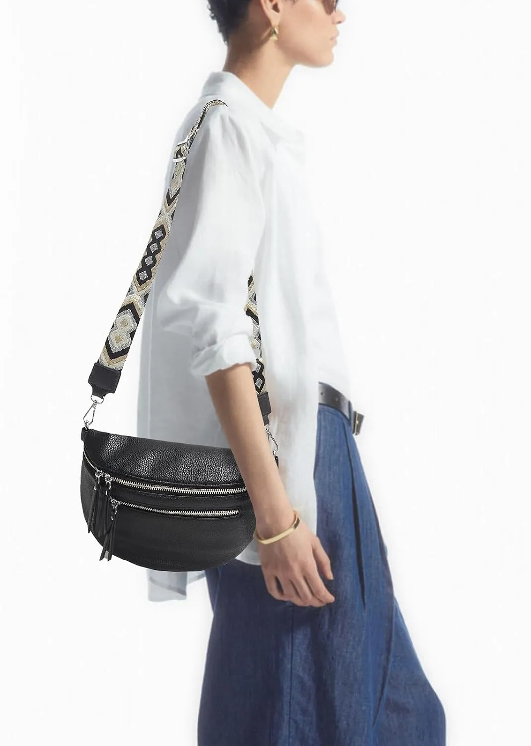 Fashion Leather Crossbody Small Sling Bags Fanny Pack Crossbody Bags Purses Gifts for Women Teen Girls Travel (Black)