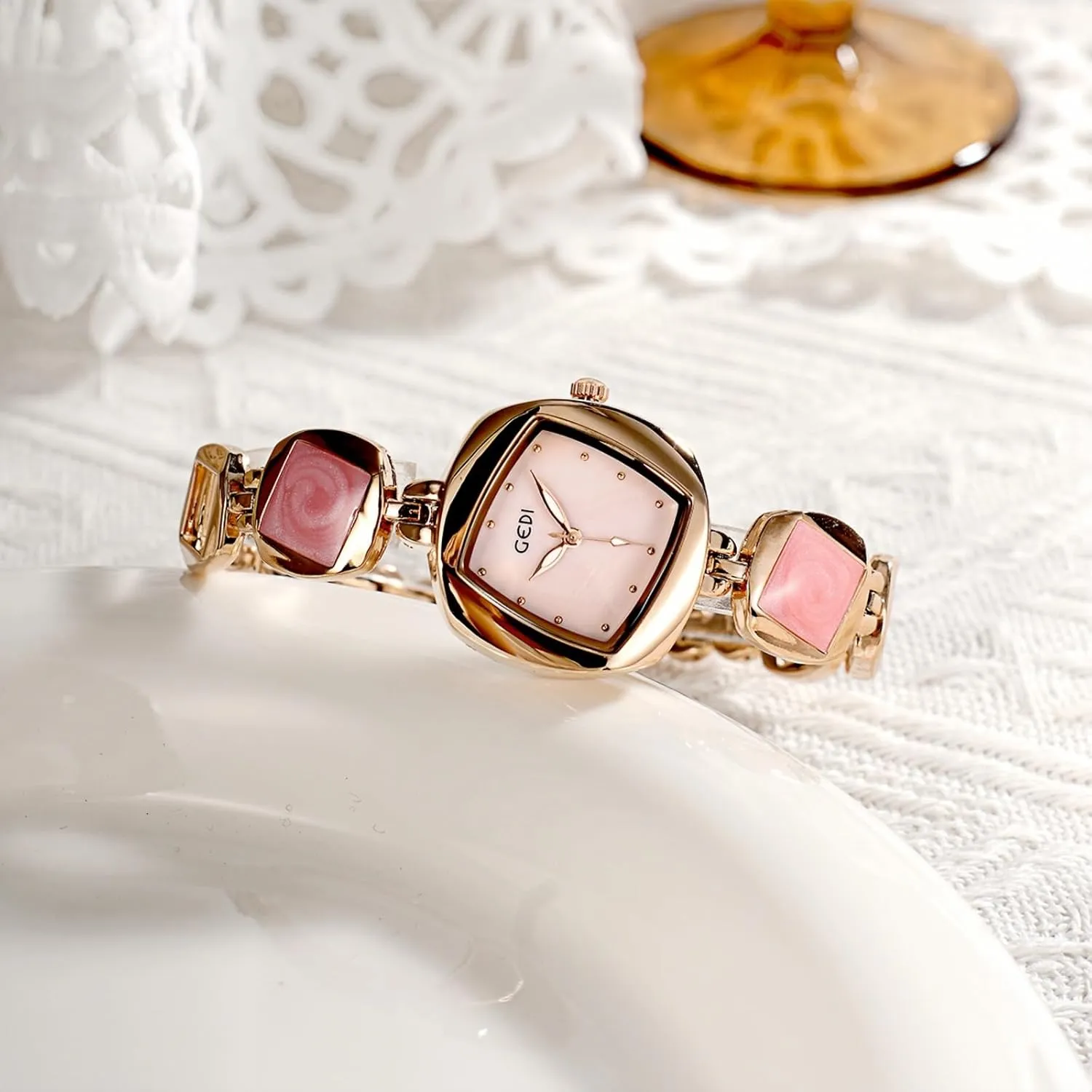 Gosasa Unique Bracelet Women’s Watch – Irregular Rhombus Dial, Creative Fashion Dress Ladies Quartz Watch Water Resistant Dainty Timepiece
