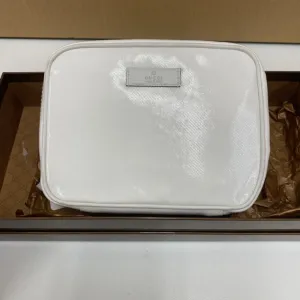 Gucci Preloved White Leather Pouch with Box E6909