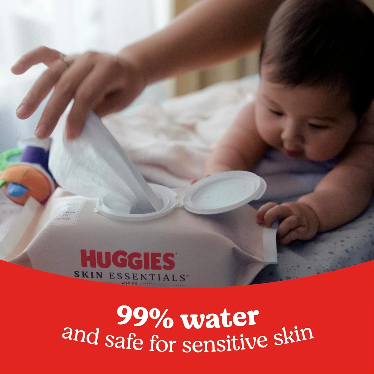 Huggies Skin Essentials Baby Wipes, Hypoallergenic, 99% Water, 15 Flip Top Packs (840 Wipes Total)