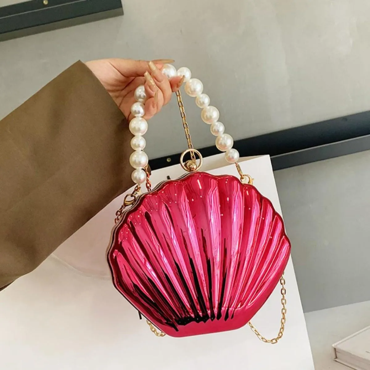 IAMUHI Lovely Shell Handbag Purse Beaded Evening Bag Chain Cross-body Clutch Purse