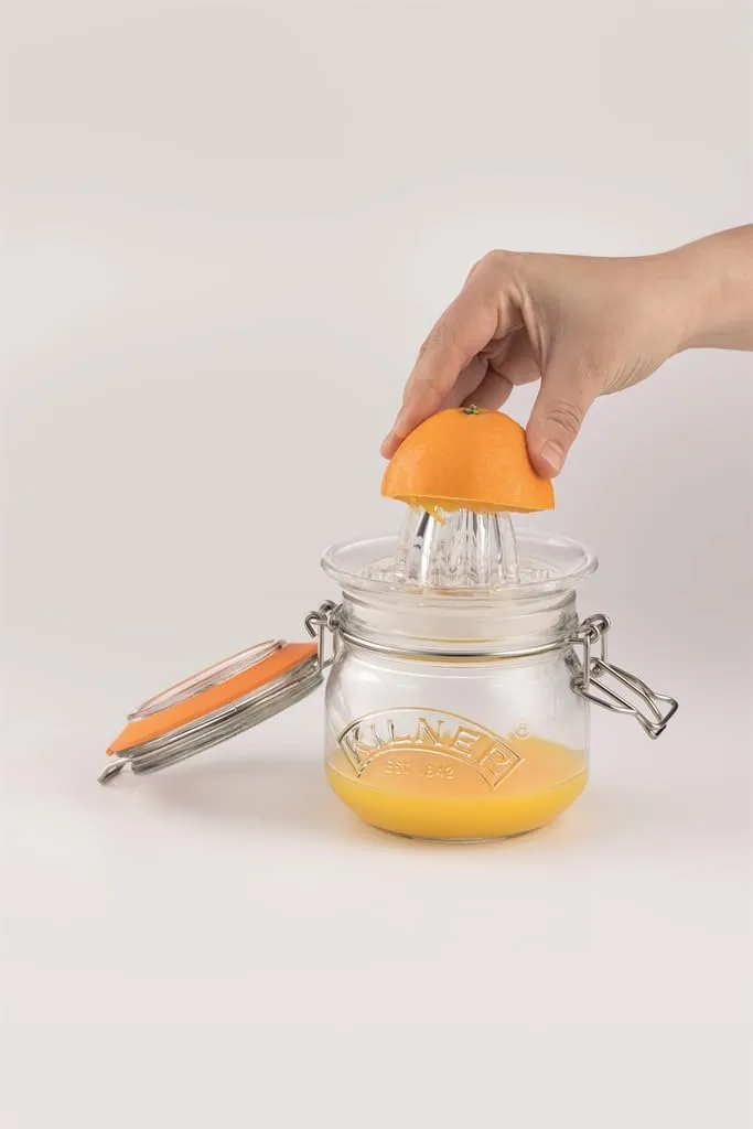Kilner Glassware 2-Piece Juicer Jar Set, Make, Store and Serve Fresh Citrus Juice, Airtight Clip-top Lid, 17-Fluid Ounces