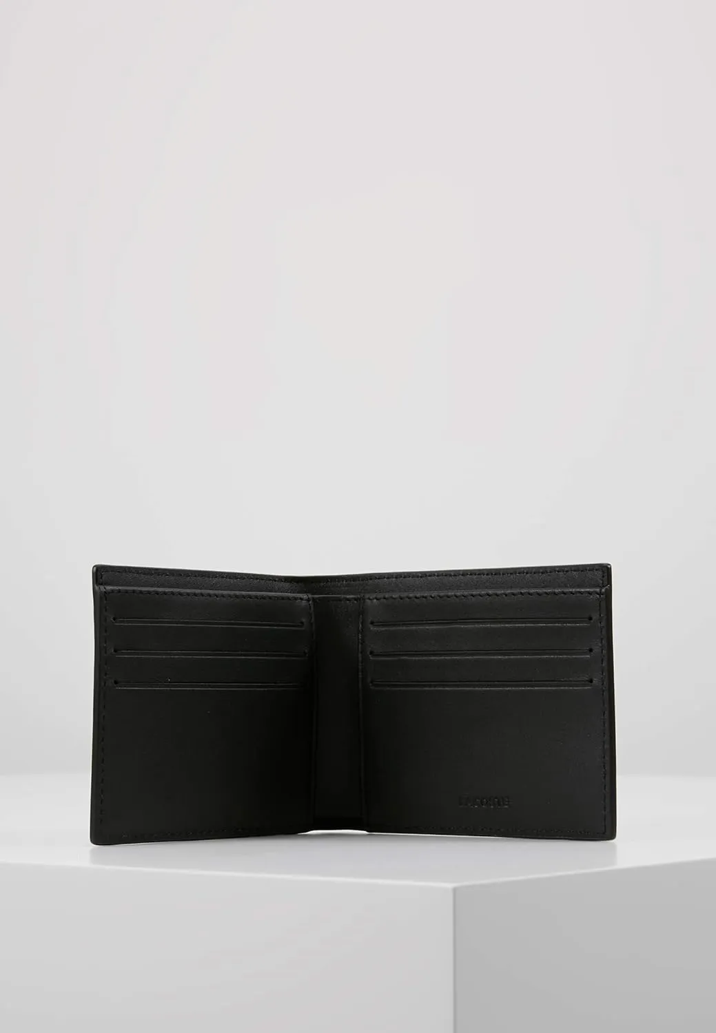 Lacoste Men's Fitzgerald Small Billfold Wallet, Black, One Size