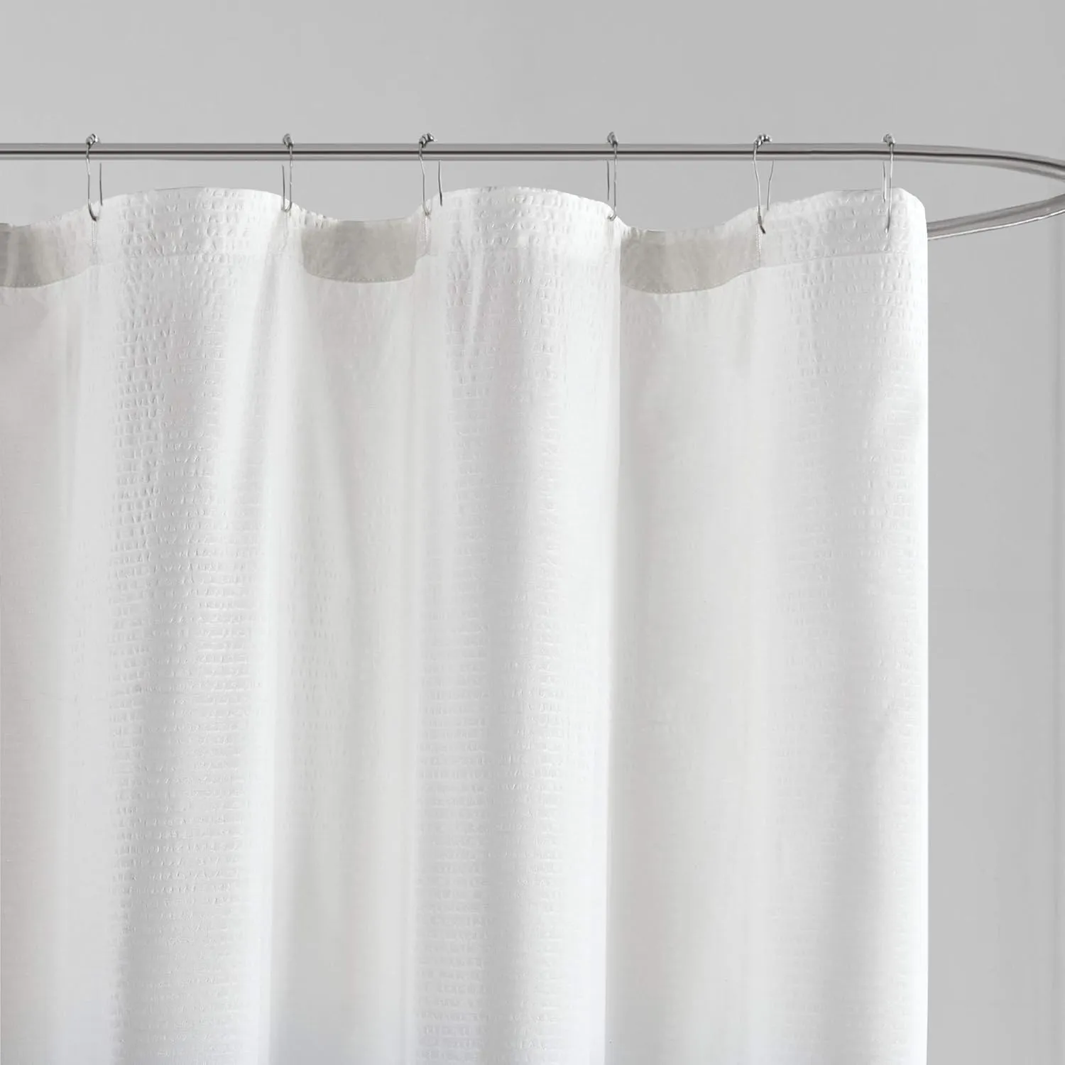 Madison Park Ara Shower Curtain, Seersucker Design Ombre Print, Modern Bathroom Decor, Machine Washable, Fabric Privacy Screen, 72x72, Blue