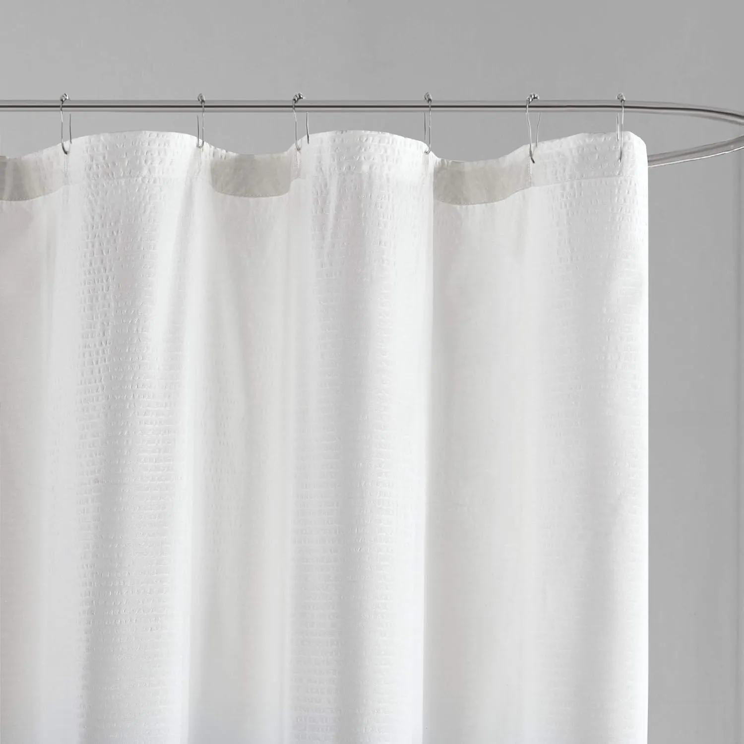 Madison Park Ara Shower Curtain, Seersucker Design Ombre Print, Modern Bathroom Decor, Machine Washable, Fabric Privacy Screen, 72x72, Grey