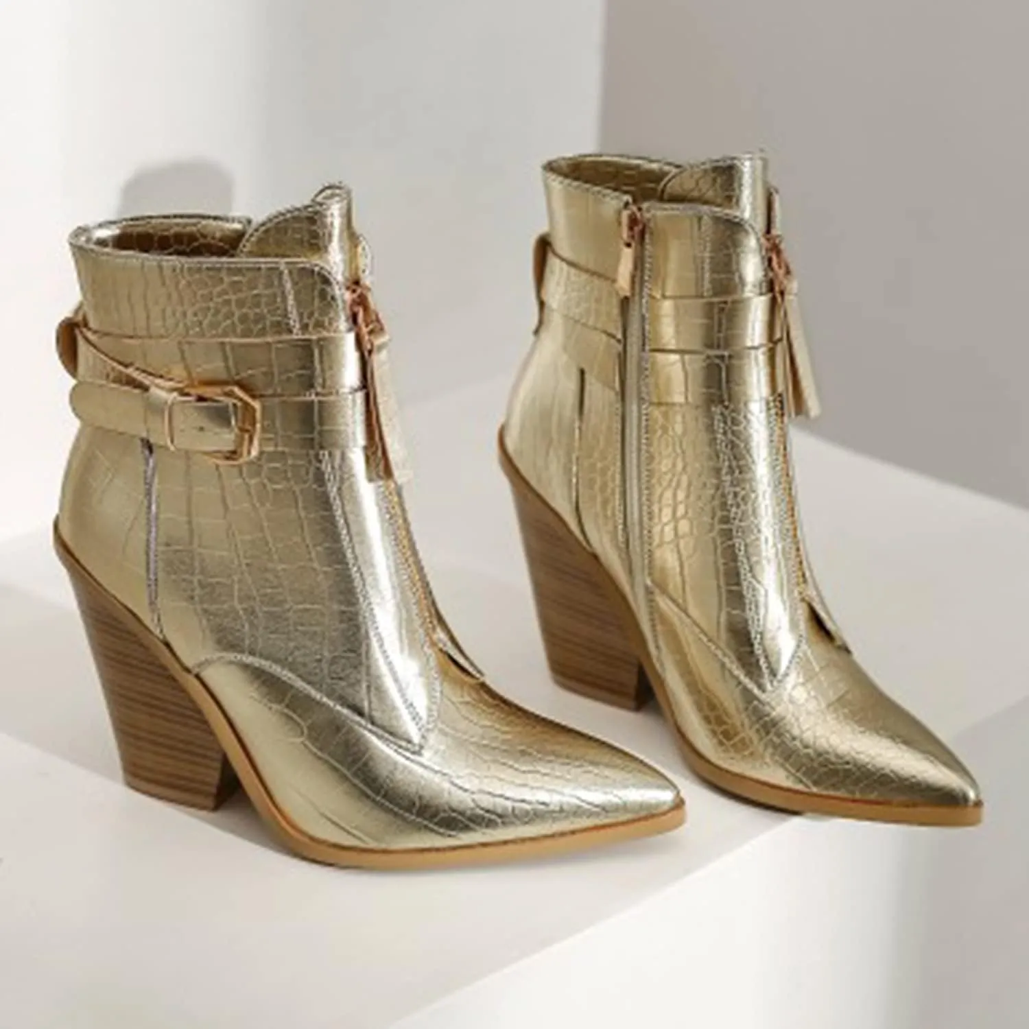 MOOMMO Women Chunky Heel Western Booties Pointed Toe Buckle Strap Crocodile Pattern Front Zipper Ankle Boots Cowboy 4 Inch High Stacked Heel Animal Print Wild Cool Party Club Winter 5-11 M US