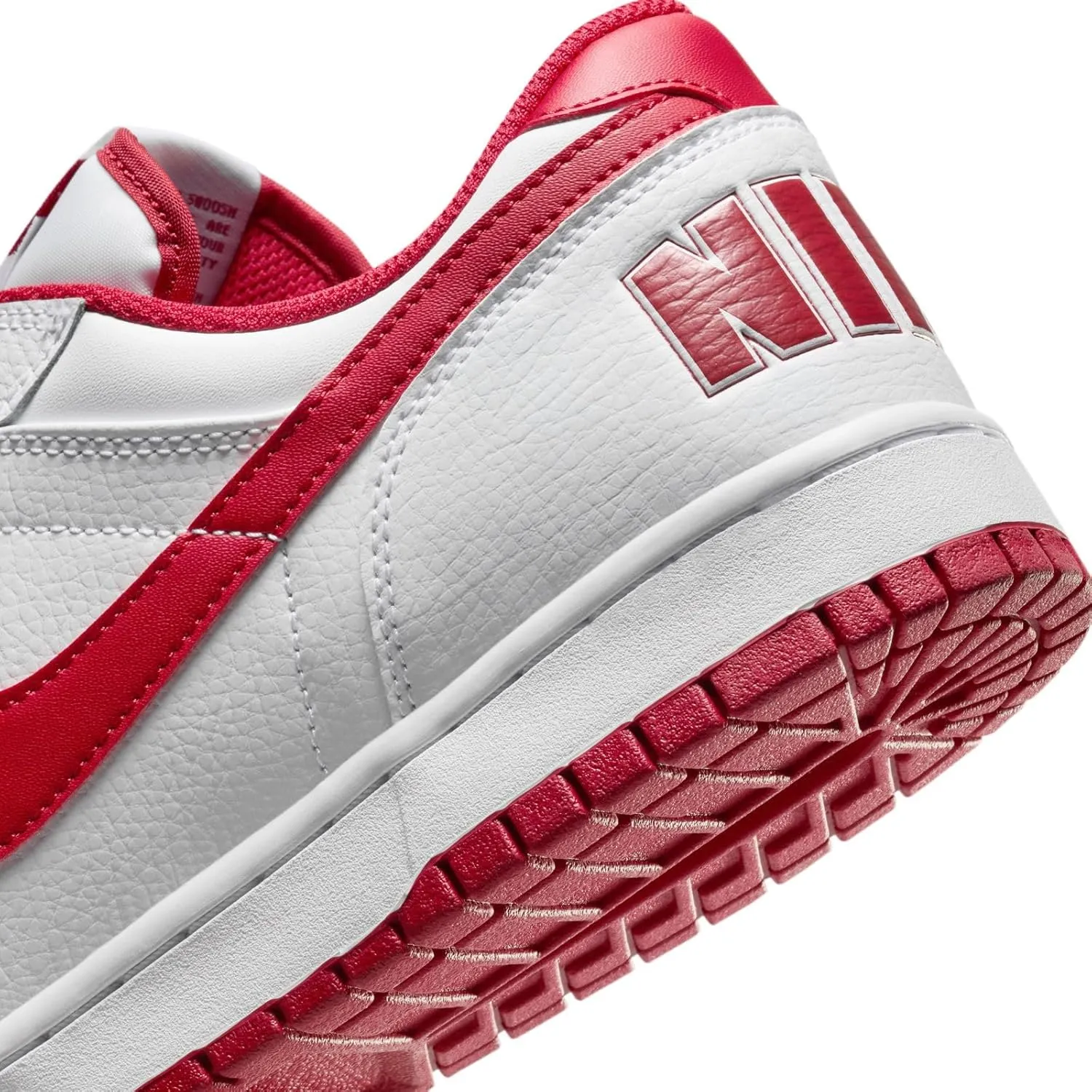 NIKE Men's Sneaker
