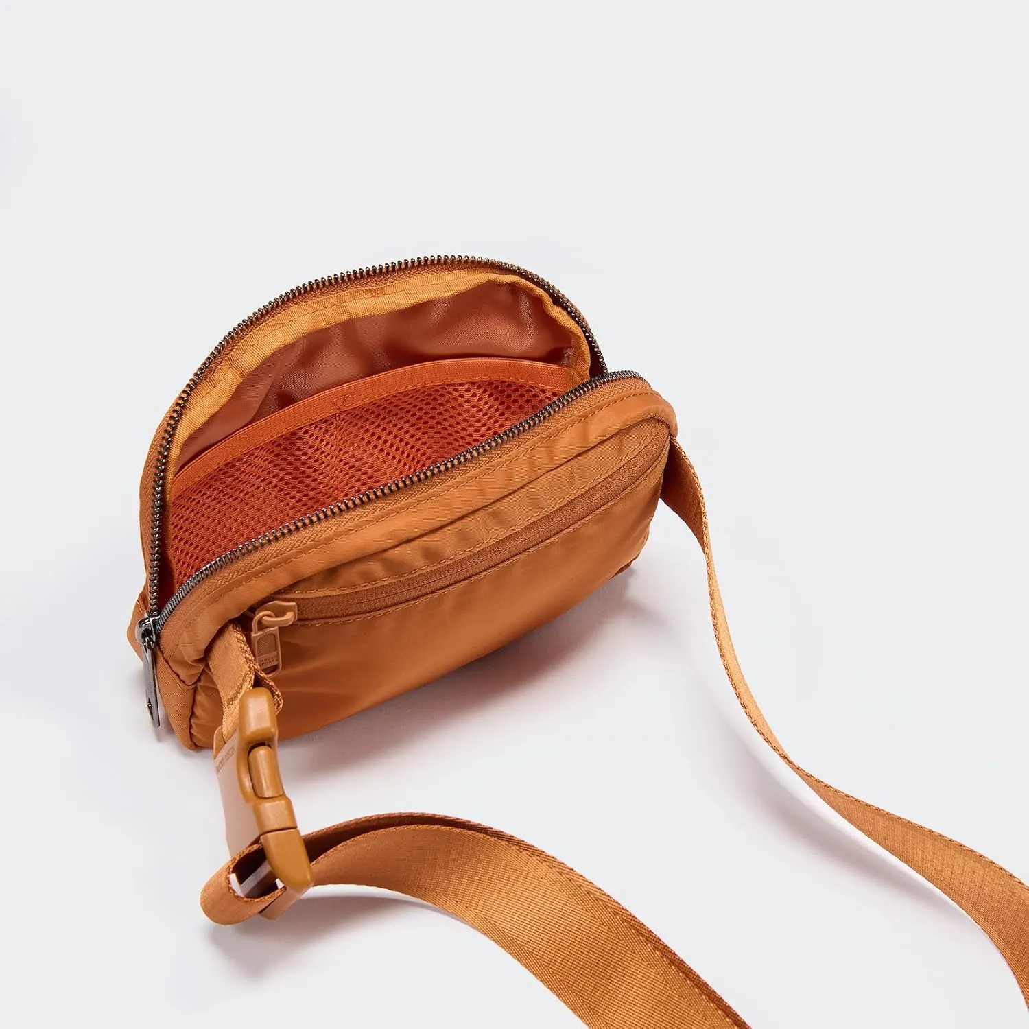 Pander Everywhere Belt Bag for Women, Fashion Waist Packs, Crossbody Bags, Everywhere Belt Bag with Adjustable Strap (Bronze).