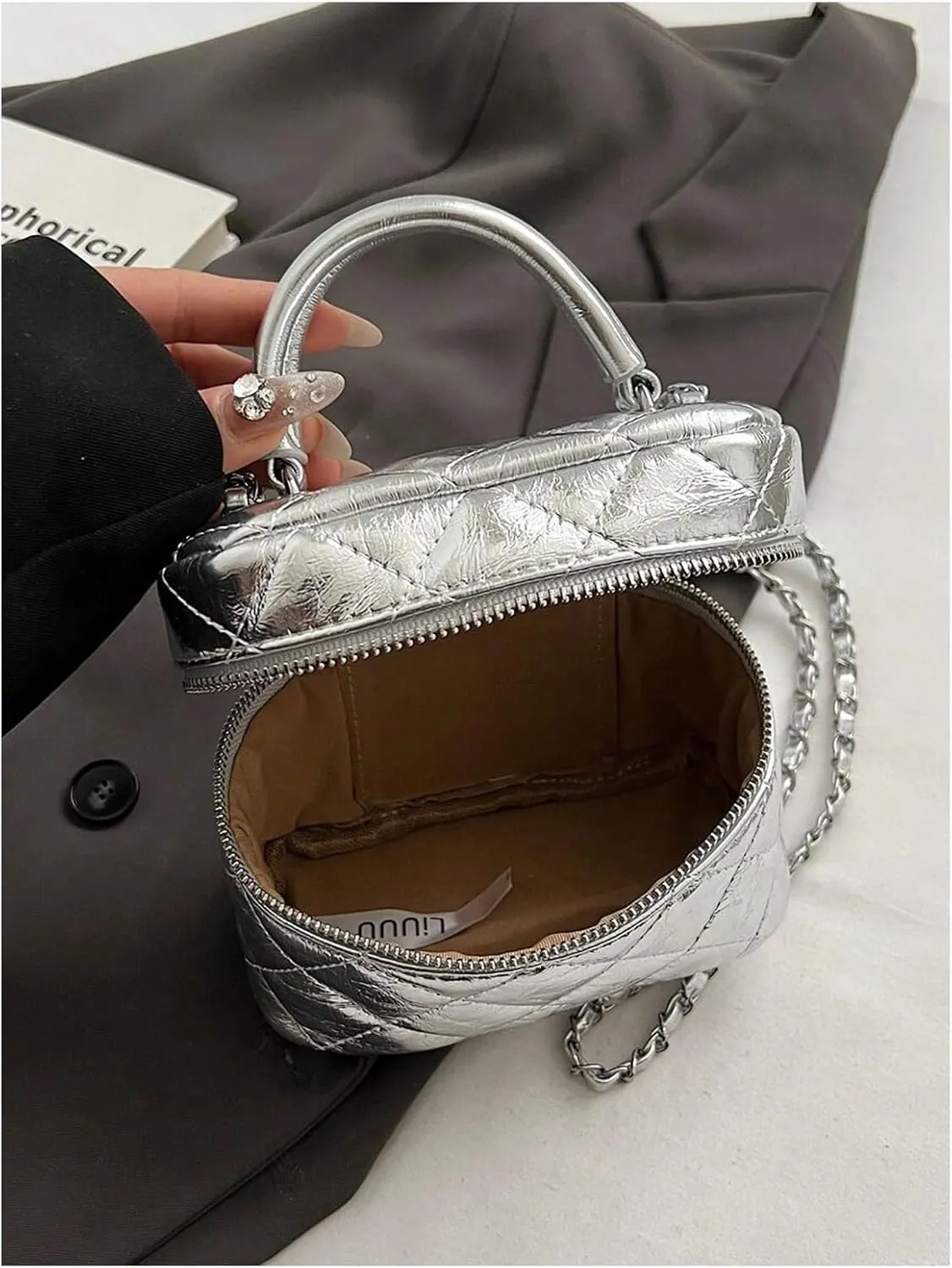 QWINEE Women's Silver Top Handle Crossbody Bag Small Crocodile Embossed Satchel Bag Mini Bucket Handbag