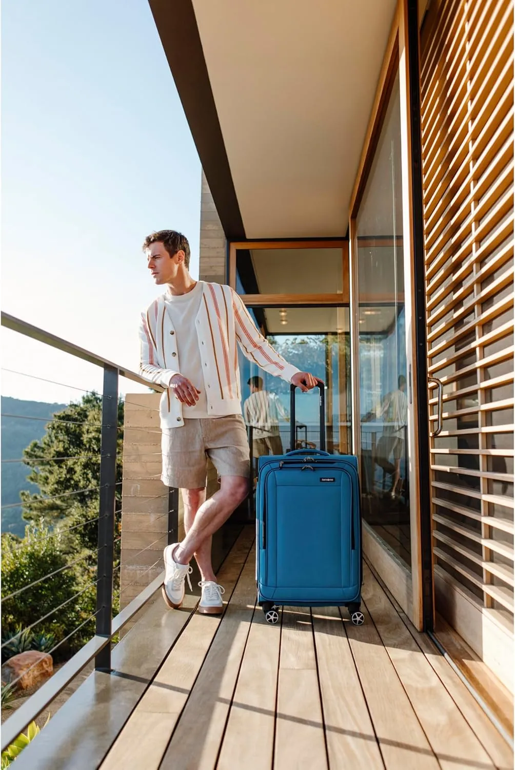 Samsonite Saire LTE Softside Expandable Luggage with Spinner Wheels, 3-Piece Set (20/25/28), Caribbean Blue