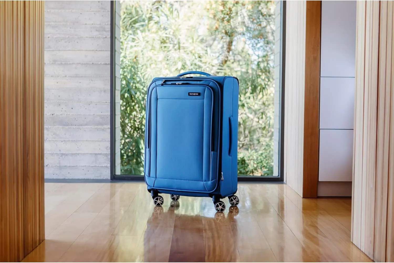 Samsonite Saire LTE Softside Expandable Luggage with Spinner Wheels, 3-Piece Set (20/25/28), Caribbean Blue