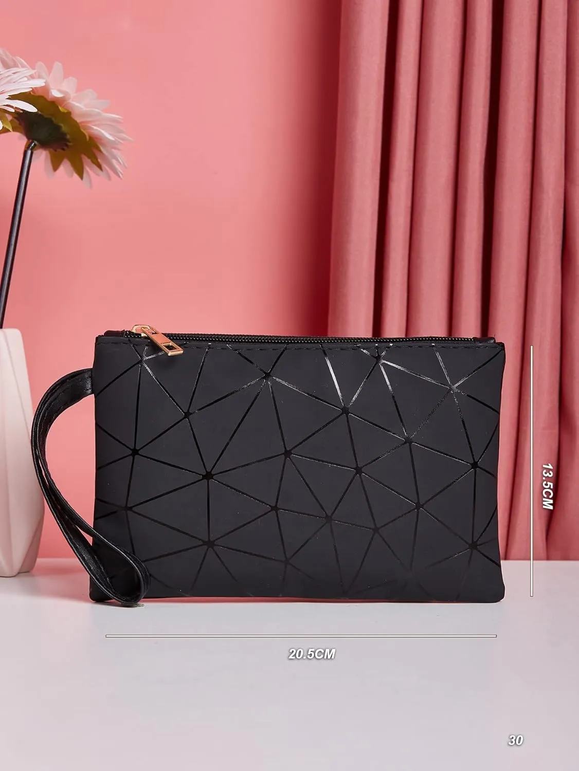 SweatyRocks Women's PU Leather Clutch Purse Zip Top Geometric Quilted Wristlet Purse Square Bag Black One-Size
