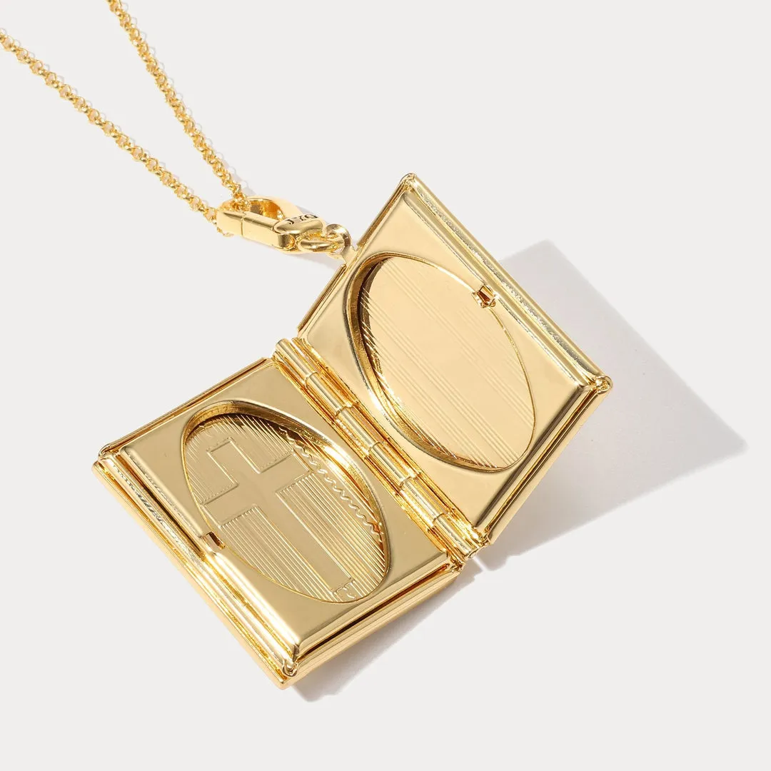 Tarot Locket Pendant - Nine of Wands