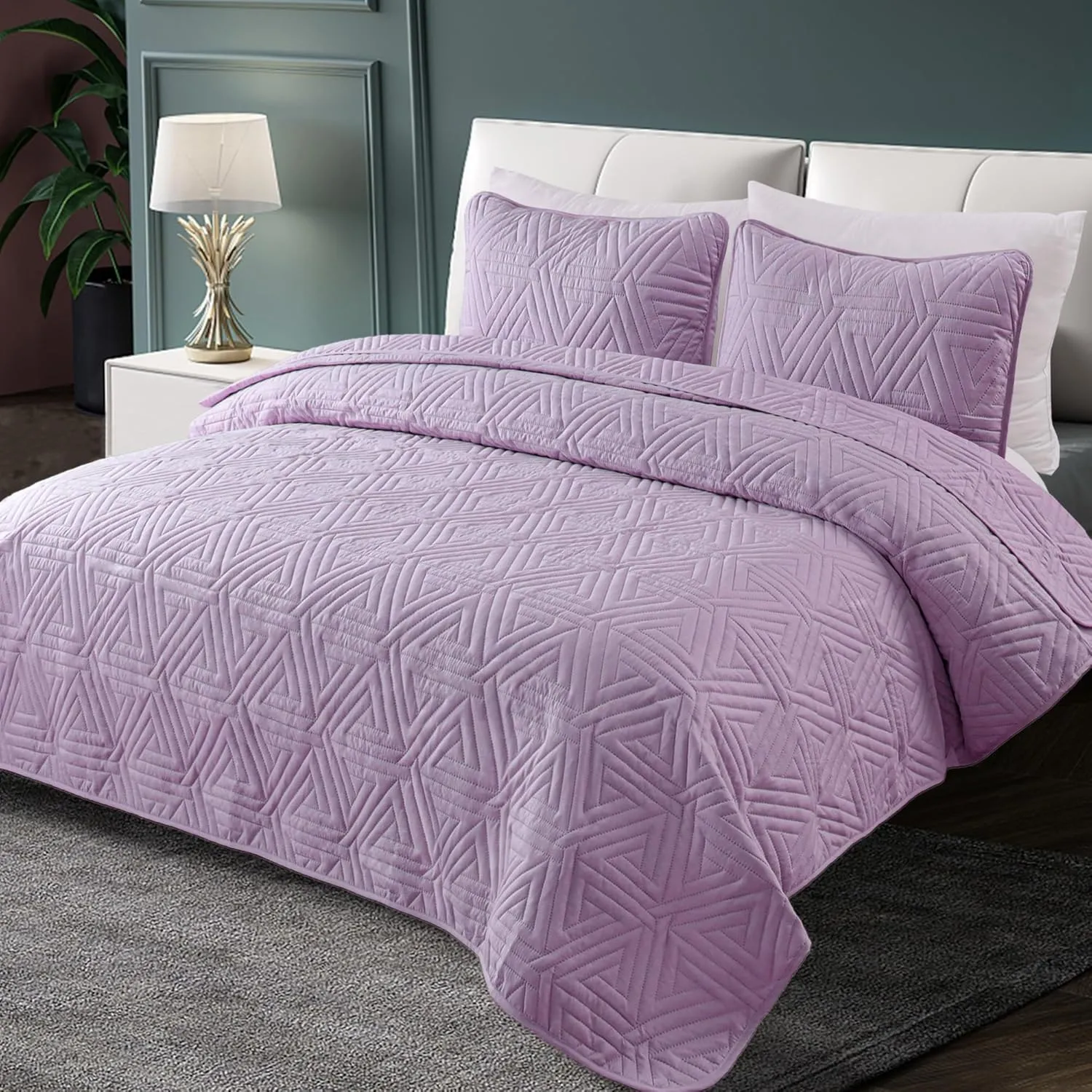 Whale Flotilla Soft Queen Size Quilt Set for All Seasons, 3-Piece Ultrasonic Geometric Quilts Bedding Set, Lightweight Reversible Bedspread, Coverlet, Bed Cover with 2 Pillow Shams, Light Purple