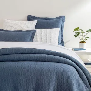 Winnie Ink Matelasse Coverlet, Queen Size, Navy Chevron Pattern