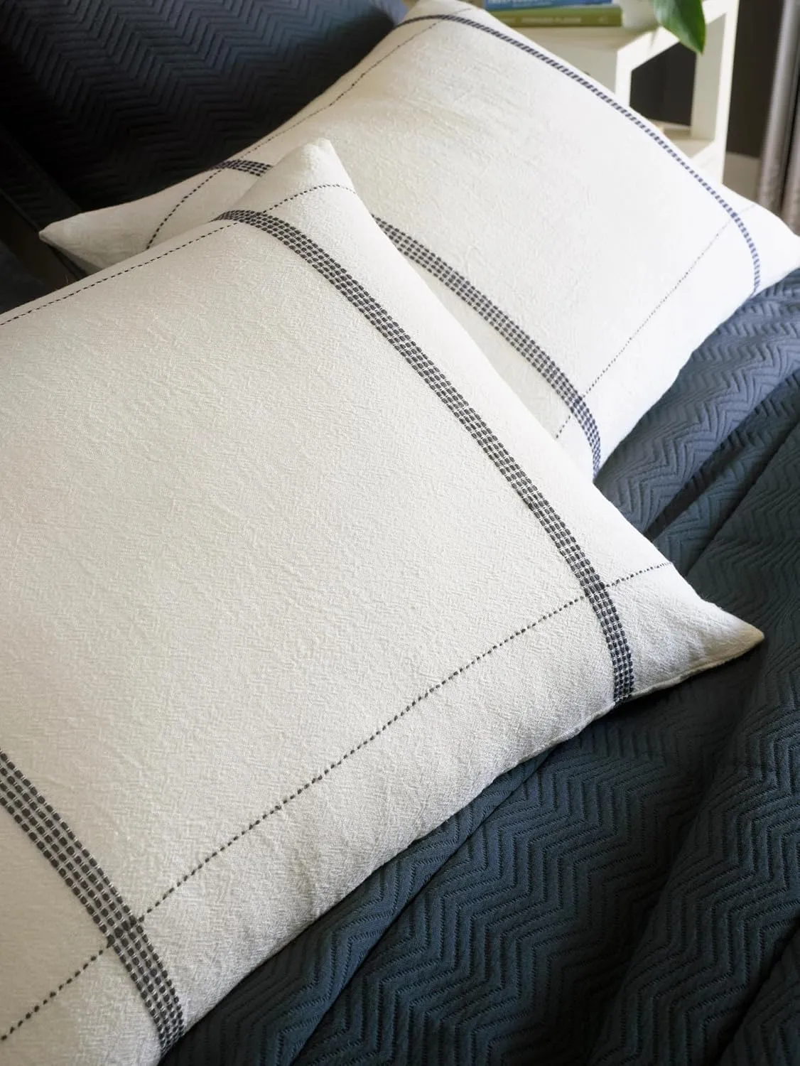 Winnie Ink Matelasse Coverlet, Queen Size, Navy Chevron Pattern