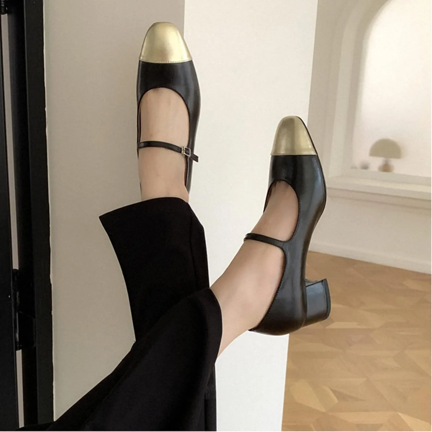 Women's Elegance Cap Toe Two-Tone Instep Strap Buckle Chunky Heel Mary Jane Shoes Classic Matte Leather Closed Round Toe Low Block Heel Dress Pumps Shoes