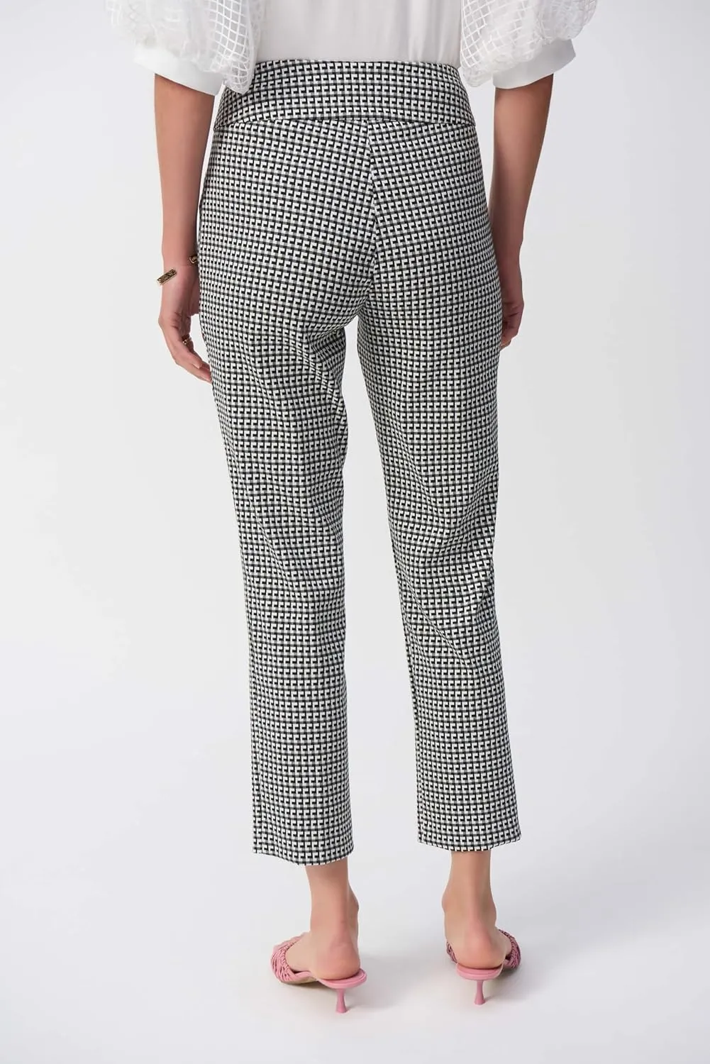 Women's Geometric Jacquard Crop Pull-on Pants
