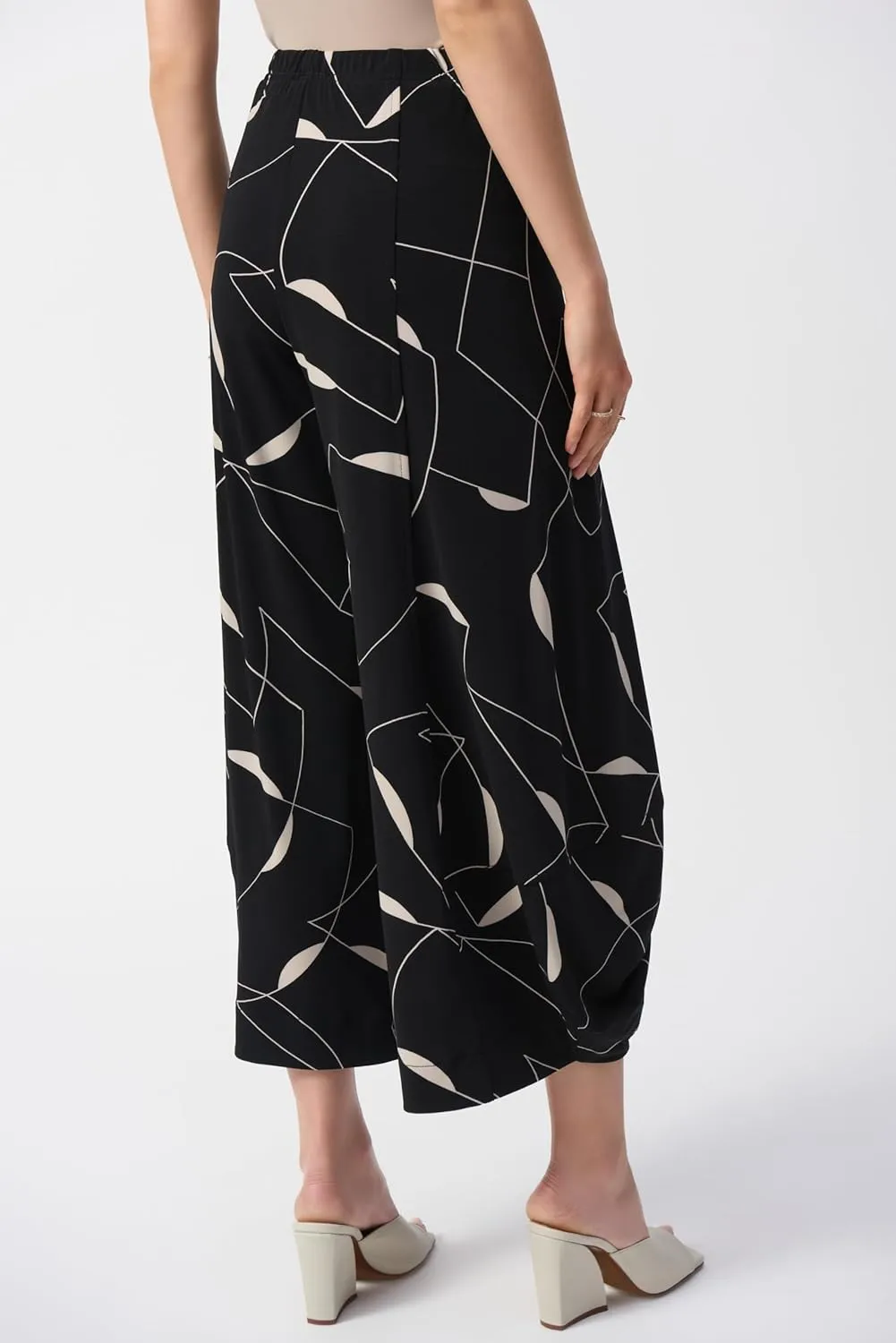 Women's Silky Knit Geometric Print Culotte Pants