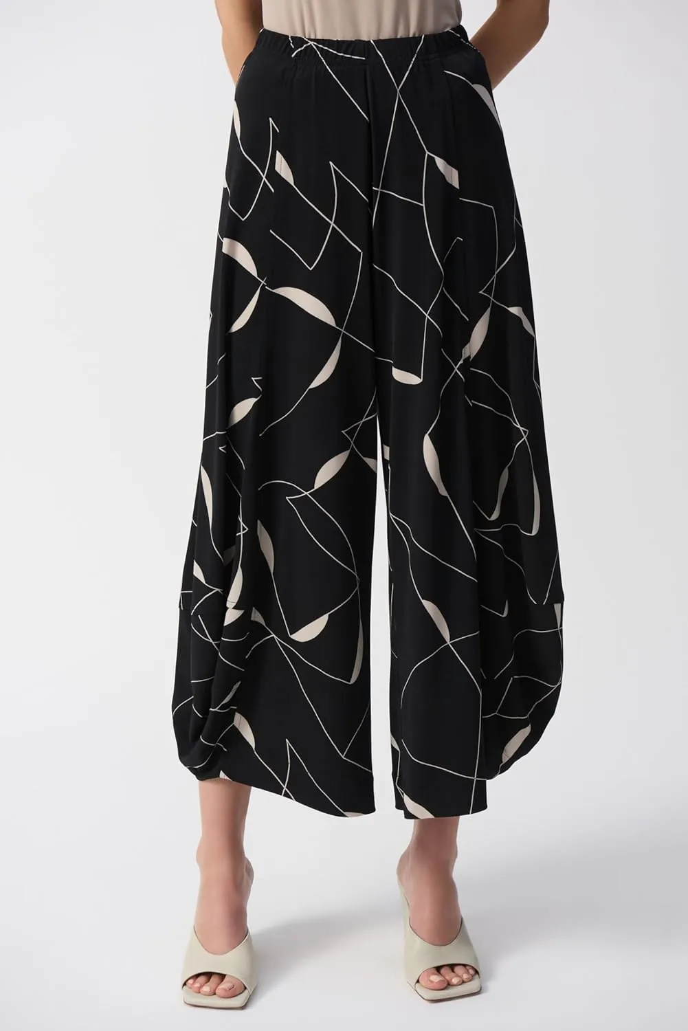 Women's Silky Knit Geometric Print Culotte Pants